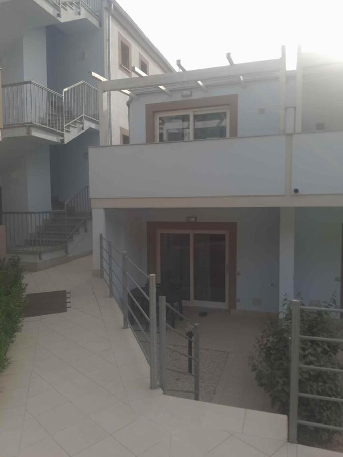 Villetta Morello Climatizzata Con Giardino Privato Viddalba Exterior photo